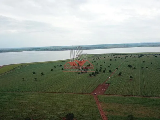 Imagem: A fazenda possui 6.776.000m² de Área, 12.000m² de Área Privada