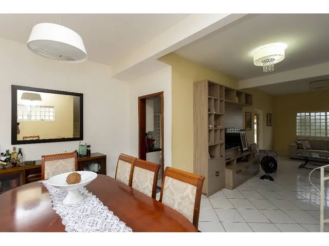 Imagem: Linda Casa com Piscina!
