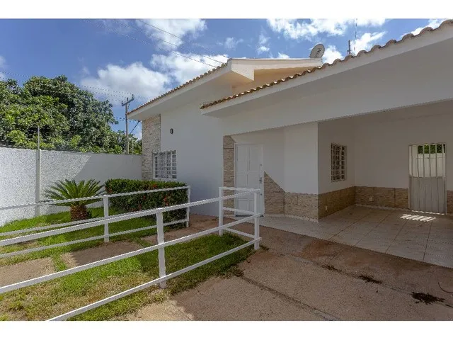 Imagem: Casa Térrea C/ 04 Quartos!