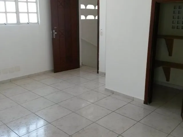 Imagem 14: Belíssimo Prédio em Capim Macio