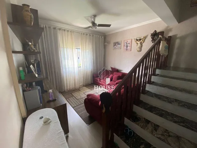 Imagem: Casa com 2 Dormitórios À Venda, 246 M²