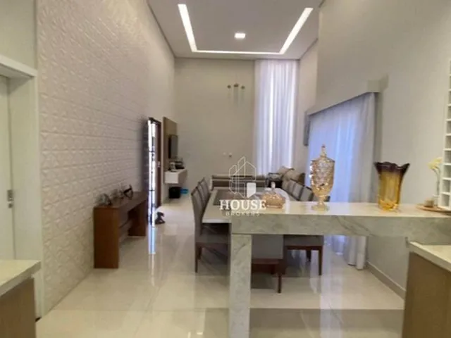 Imagem: Casa com 3 Dormitórios À Venda, 212 M²