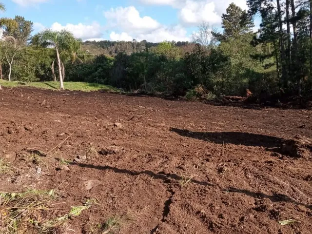 Imagem: Terreno com 405 metros Quadrados. Bairro
