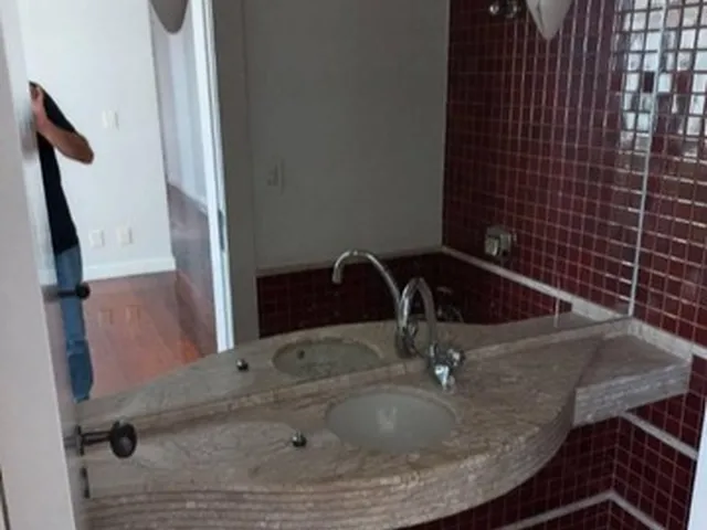 Imagem 8: Vendo Excelente Apartamento no Edifício Assunção, na Praça da Matriz