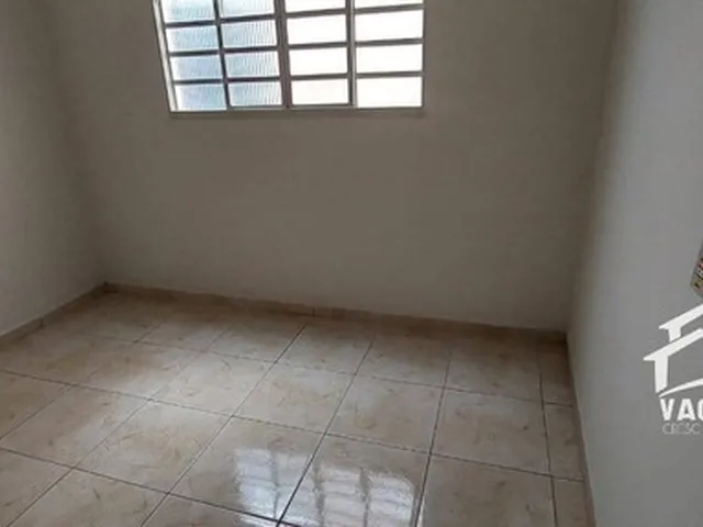 Imagem: Apartamento de 02 Quartos no Centro para