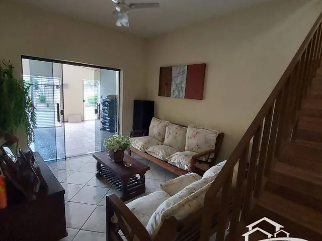 Imagem 2: Sobrado com 03 Quartos no Bairro da Cruz a Venda