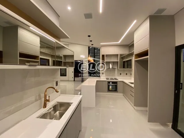 Imagem: Belissíma Casa Térrea a Venda Localizada