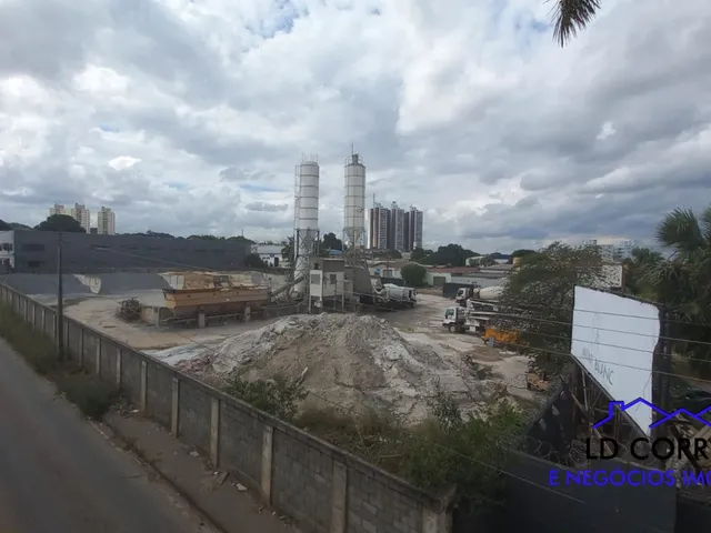 Imagem: O terreno possui 4.475m² de Área Privada e está localizado