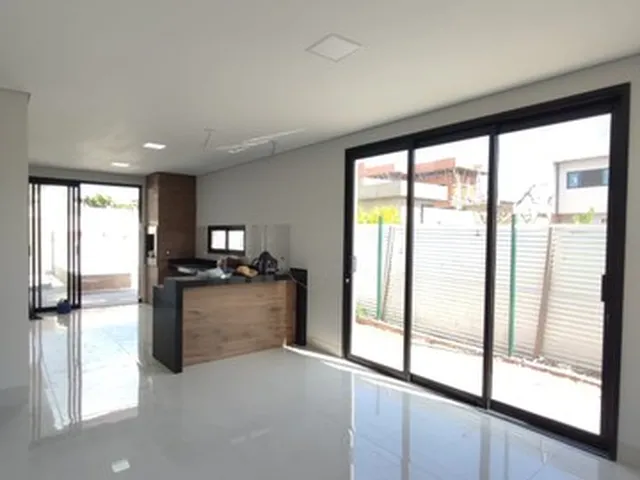 Imagem: Casa de Condomínio Térrea para Venda Tem