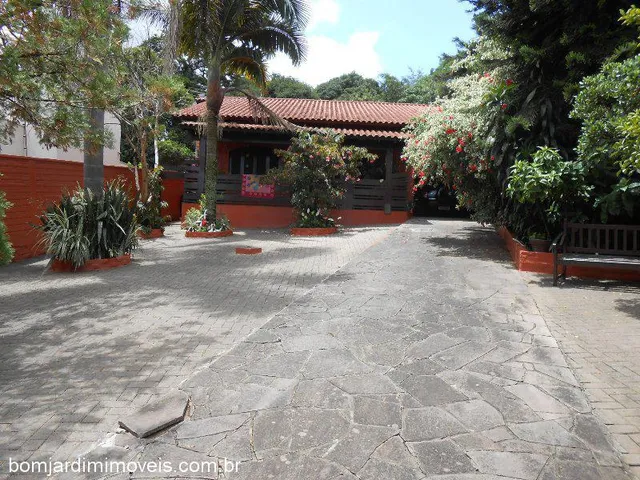 Imagem: Casa Sobrado com 3 Dormitorio(S) Localizado(A)
