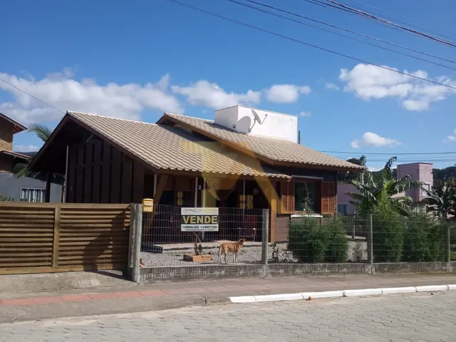 Imagem 1: Terreno de 450m² com Duas Casas, no bairro Ressacada, em Garopaba