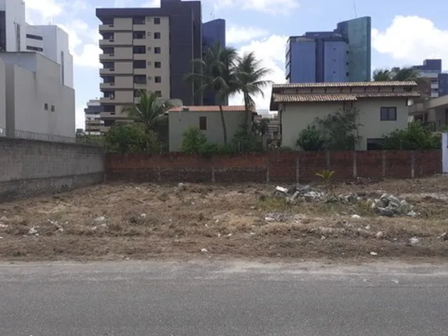 Imagem: O terreno possui 930m² de Área e está localizado em