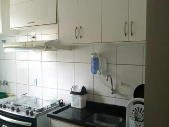 Imagem 2: Apartamento À Venda com 02 Dormitorios,Sala com Sacada,Proximo a Escolas,Supermercados