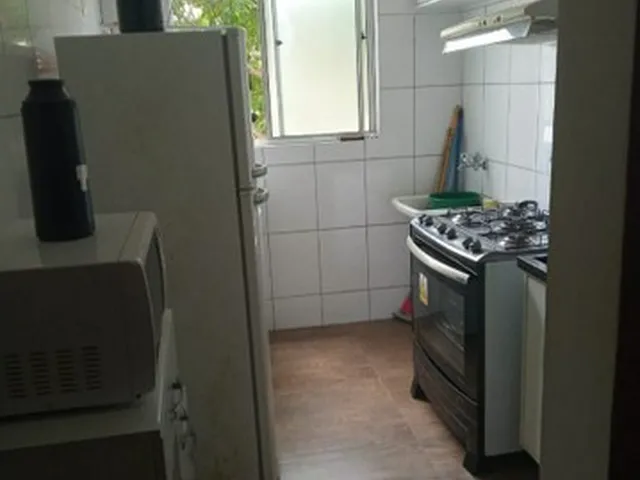 Imagem 3: Apartamento À Venda com 02 Dormitorios,Sala com Sacada,Proximo a Escolas,Supermercados
