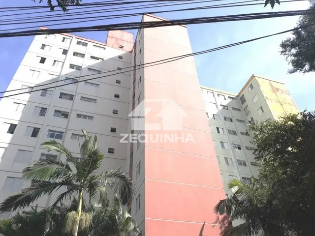 Imagem: O apartamento possui 3 Dormitórios, 1 Banheiro, 1 Vaga na