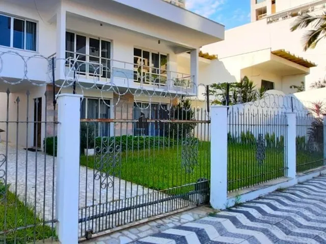 Imagem: Casa com Amplo Terreno Bairro Fazenda em