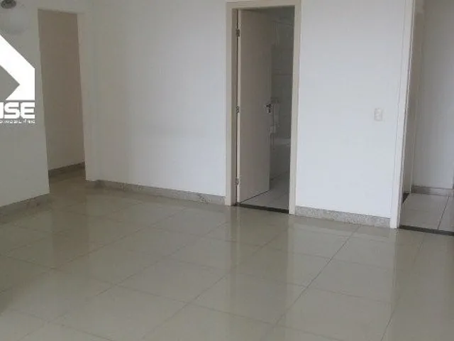Imagem 2: Vende-Se Apartamento, com 4 Quartos Sendo 2 Suítes, 2 Vagas de Garagem, Ampla Sala, Sol