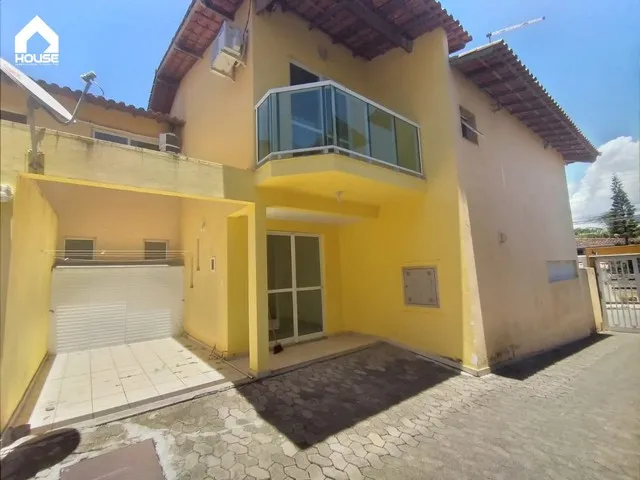 Imagem: Charmosa Casa Duplex em Condomínio Fechado