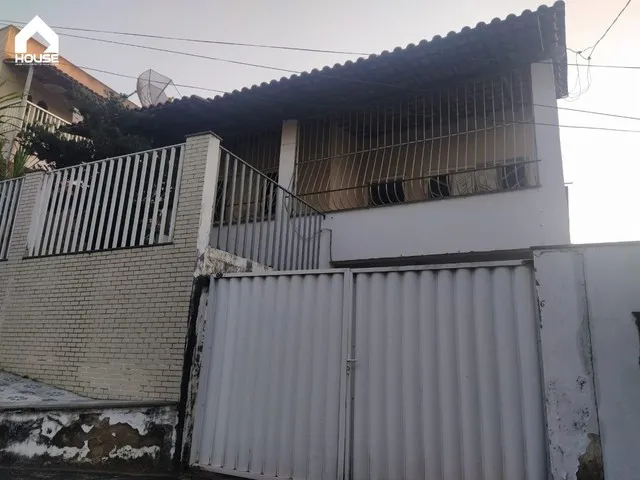 Imagem: Casa de 4 Quartos a Venda no Bairro Sol