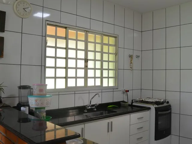 Imagem 9: Casa Térrea a Venda na Zona Oeste de Londrina/Pr - 3 Quartos (1 Suíte) + Edícula Nos