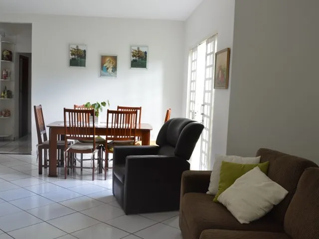 Imagem 11: Casa Térrea a Venda na Zona Oeste de Londrina/Pr - 3 Quartos (1 Suíte) + Edícula Nos