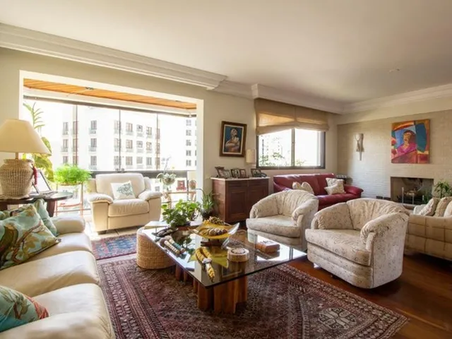 Imagem: Apartamento com 4 Dormitórios À Venda