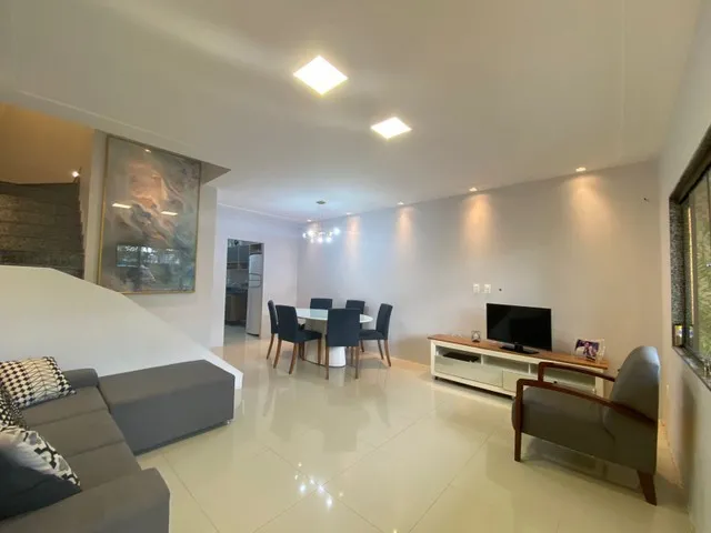 Imagem: Casa À Venda com 146M², 4 Quartos Sendo