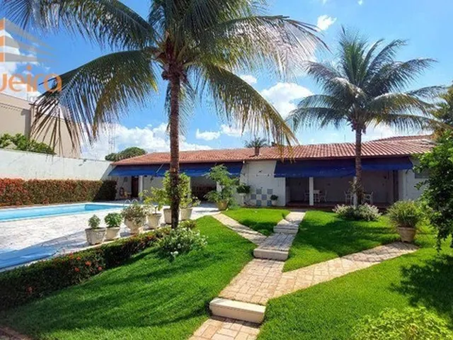 Imagem: Casa com 3 Dormitórios À Venda, 302 M²
