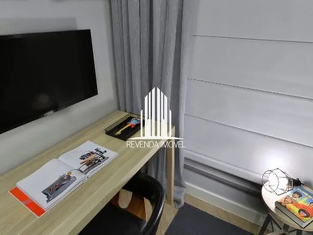 Imagem: O apartamento possui 3 Dormitórios, 1 Banheiro, 2 Vagas na