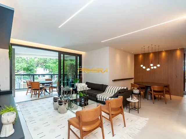 Imagem 2: Boulevart Residence - Apartamento com 2 Dormitórios, Sendo 2 Suítes, Semi Mobiliado À