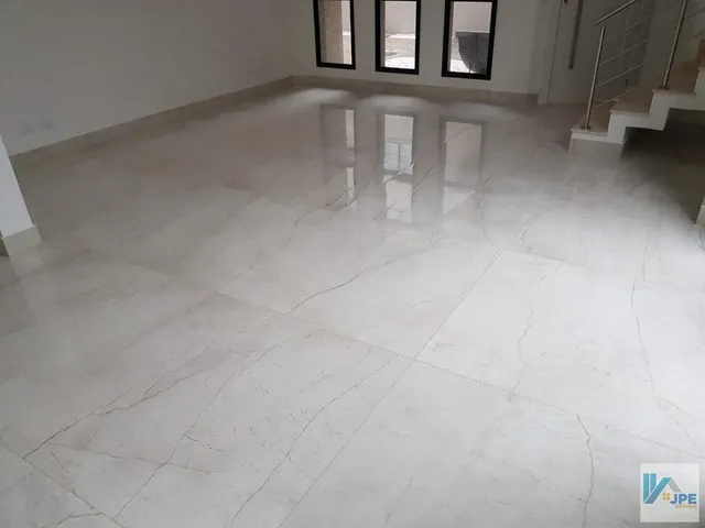 Imagem 5: Casa para Venda em Curitiba, Centro, 4 Dormitórios, 4 Suítes, 6 Banheiros, 4 Vagas