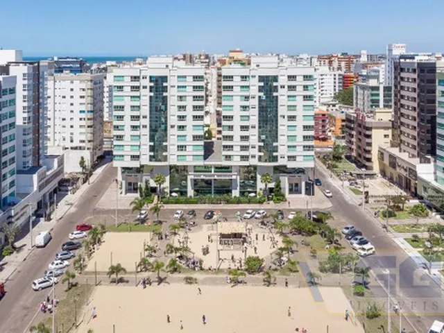 Imagem 2: Apartamento 3 Dormitórios para Venda em Capão da Canoa, Centro, 3 Dormitórios, 3