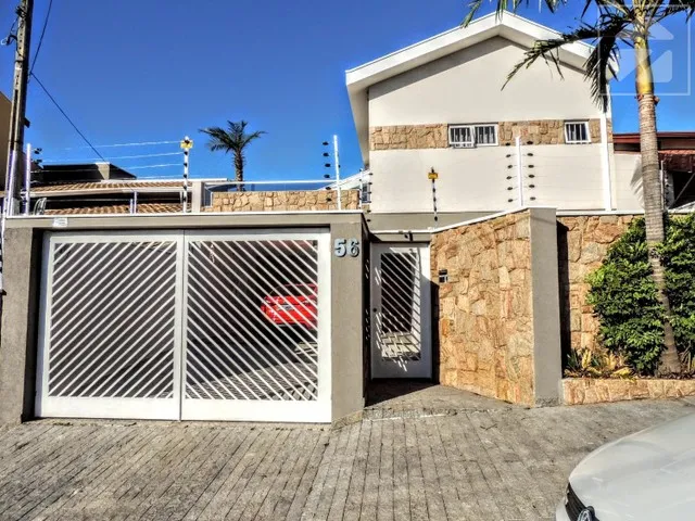 Imagem: Casa À Venda 3 Quartos, 1 Suite, 4 Vagas