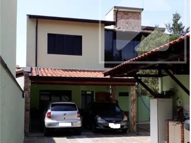 Imagem: Casa À Venda 3 Quartos, 1 Suite, 6 Vagas