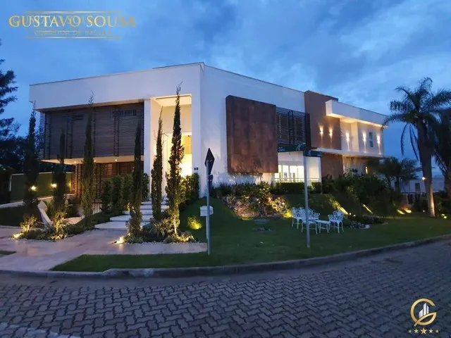 Imagem 3: Um Verdadeiro Palácio, Um Sonho 923 Metros de Área Construída e Um Terreno De