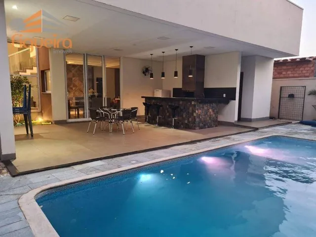 Imagem: Casa com 2 Pavimentos em Condomínio Fechado