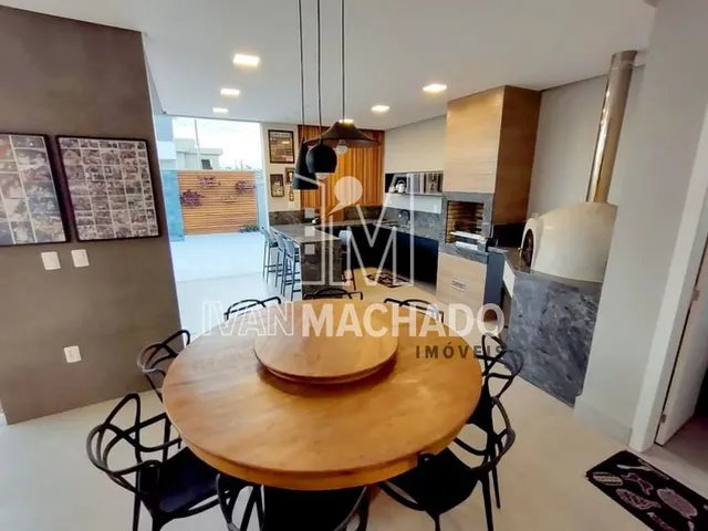 Imagem 4: Venha Morar Nessa Luxuosa Casa com 5 Quartos 4 Suítes em Condomínio Fechado À Venda