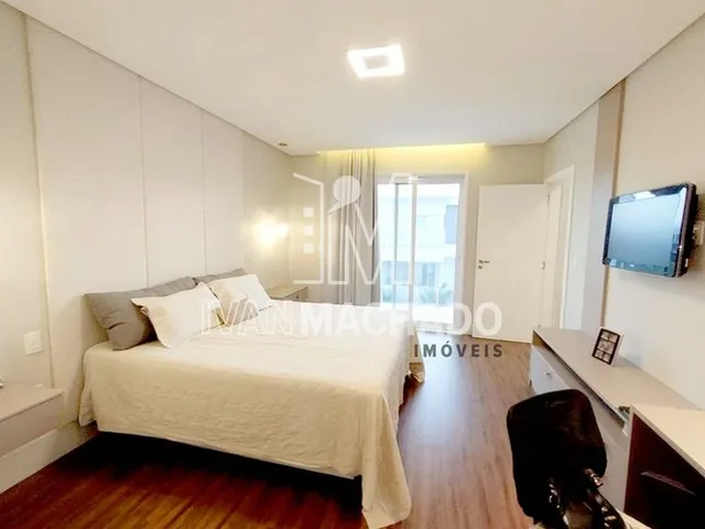 Imagem 6: Venha Morar Nessa Luxuosa Casa com 5 Quartos 4 Suítes em Condomínio Fechado À Venda