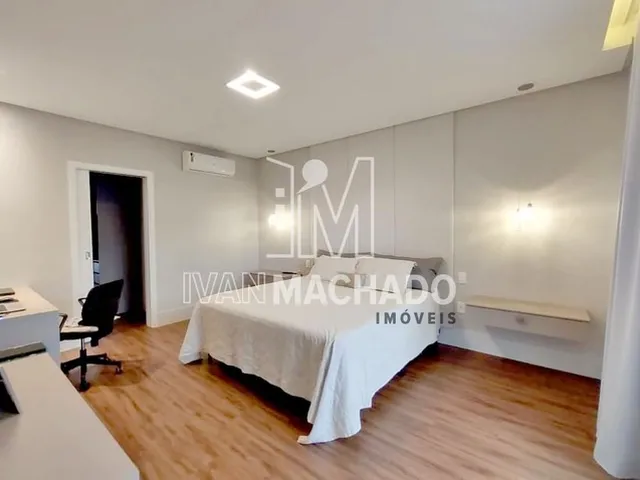 Imagem 8: Venha Morar Nessa Luxuosa Casa com 5 Quartos 4 Suítes em Condomínio Fechado À Venda