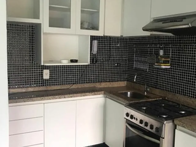 Imagem: O apartamento possui 1 Dormitório, 1 Suíte, 2 Banheiros,