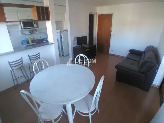 Imagem 7: Kitnet Totalmemte Mobiliada para Locação no Bairro São Benedito, com Cozinha