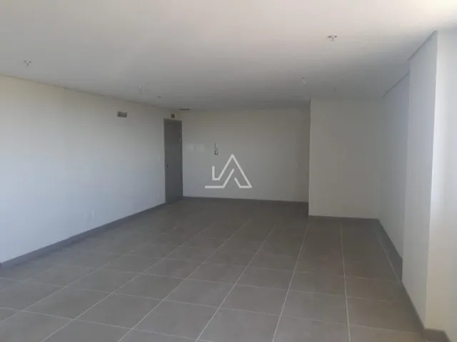 Imagem 4: Edifício Titanium Tower - Sala Aérea
