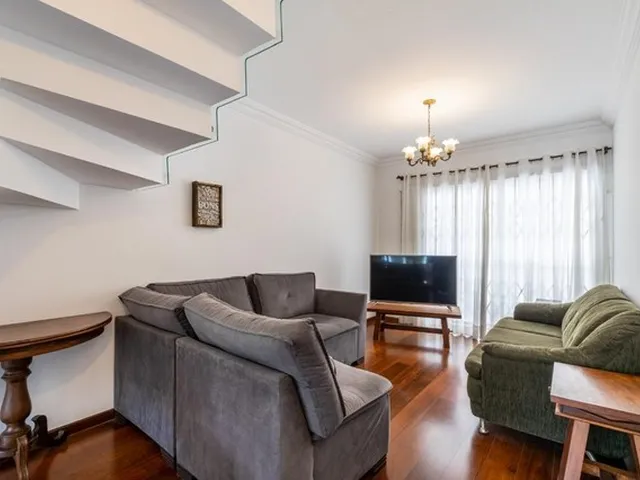 Imagem 2: Sobrado Triplex À Venda com 212 M², 4 Dormitórios, Sendo Uma Suíte no Bairro
