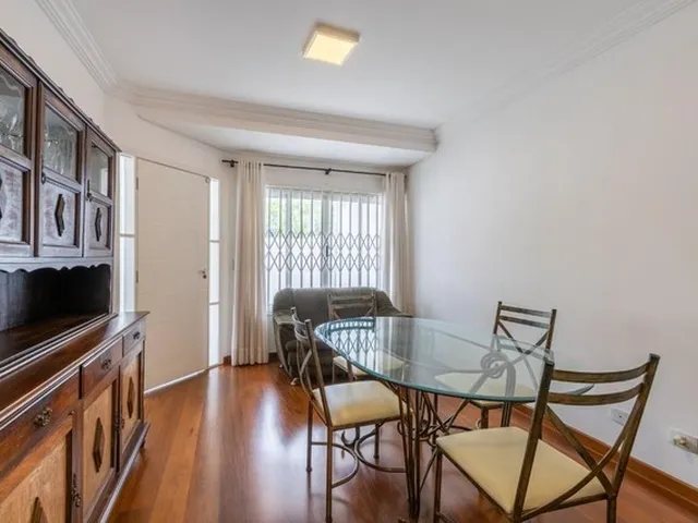 Imagem 3: Sobrado Triplex À Venda com 212 M², 4 Dormitórios, Sendo Uma Suíte no Bairro