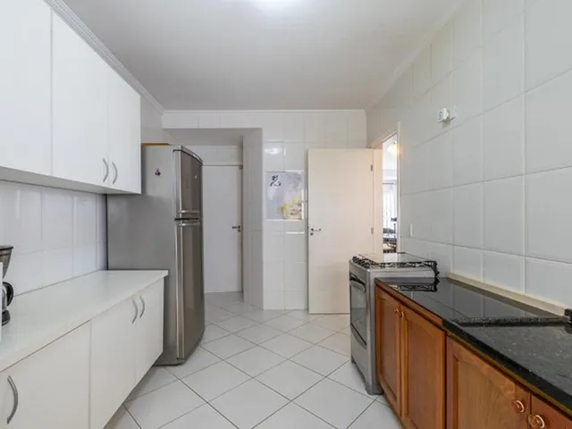 Imagem 7: Sobrado Triplex À Venda com 212 M², 4 Dormitórios, Sendo Uma Suíte no Bairro