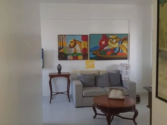 Imagem 3: Apartamento À Venda no Edifício Versalhes com 2 Dormitórios Sendo 01 Suíte Localizado
