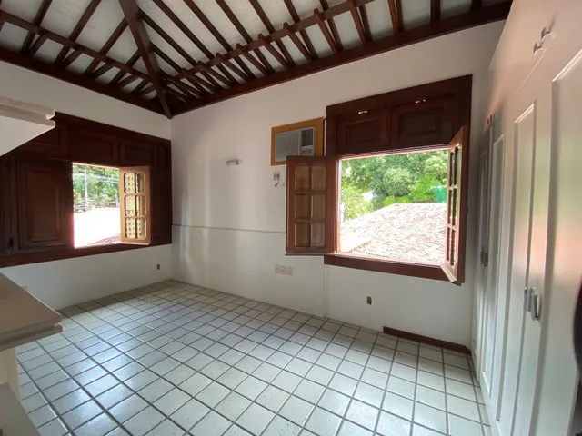 Imagem 15: Casa À Venda com 525M², 3 Dormitórios Sendo 3 Suítes e 4 Vagas no Poço, Recife