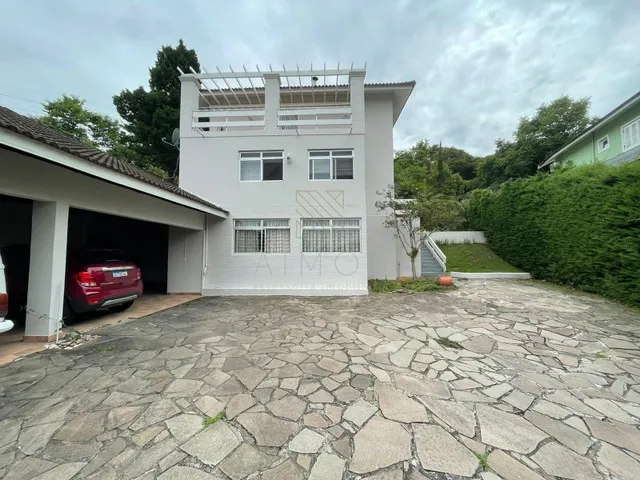 Imagem 3: Ótima Casa em Condomínio Possui 4 Quartos, 1 Suíte, 8 Vagas de Garagem, Condomínio
