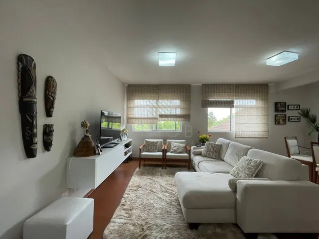 Imagem 5: Ótima Casa em Condomínio Possui 4 Quartos, 1 Suíte, 8 Vagas de Garagem, Condomínio