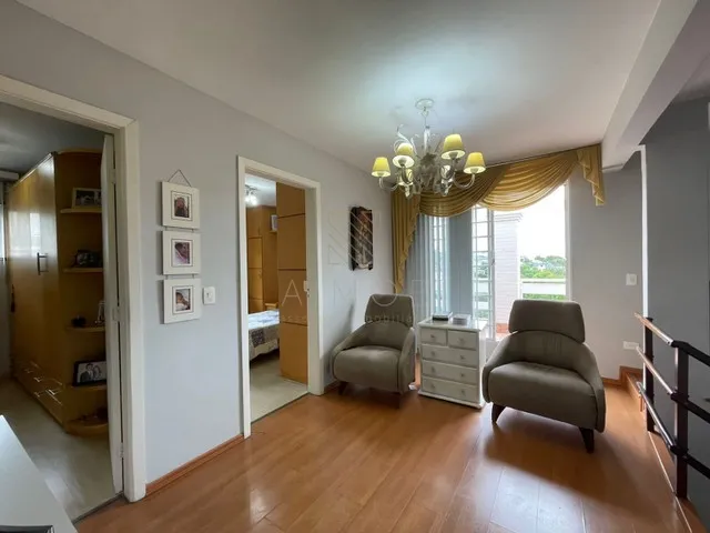 Imagem 11: Ótima Casa em Condomínio Possui 4 Quartos, 1 Suíte, 8 Vagas de Garagem, Condomínio